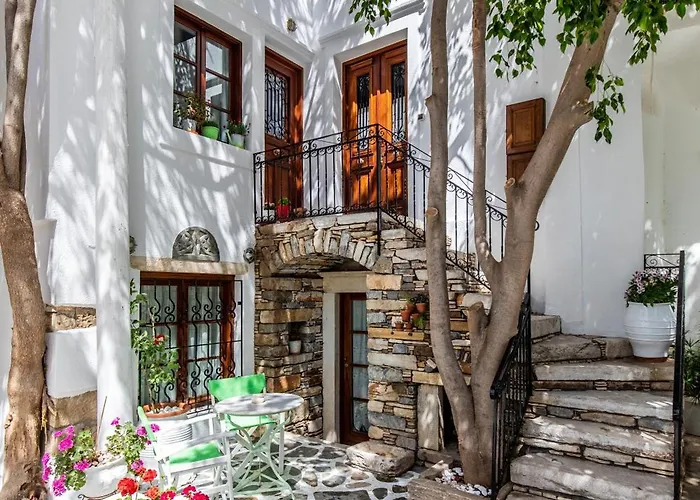 Arco Naxos Luxury Apartments
