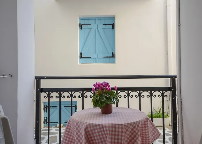 Panormos Hotel And Studios